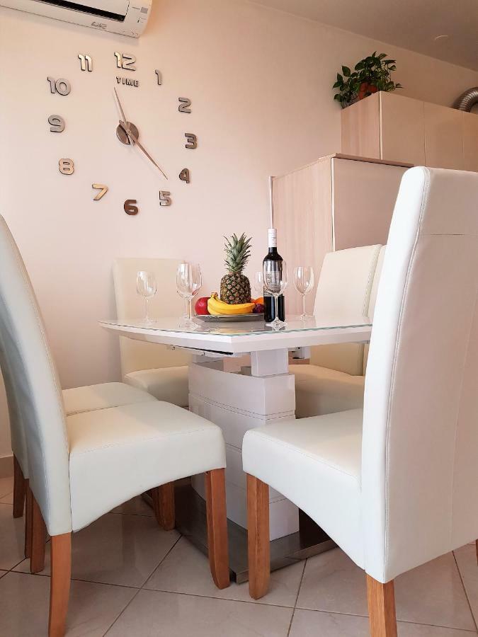 Apartment Mila Умаг Екстер'єр фото