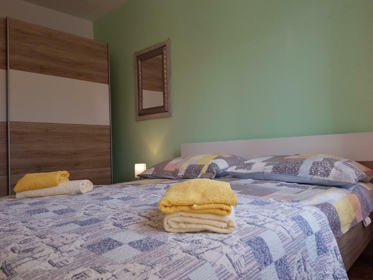 Apartment Mila Умаг Екстер'єр фото
